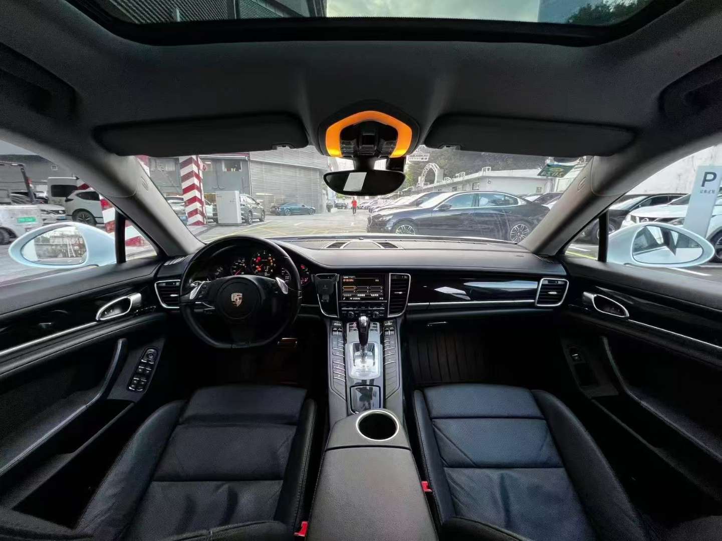Porsche Panamera 3.0T AWD 7