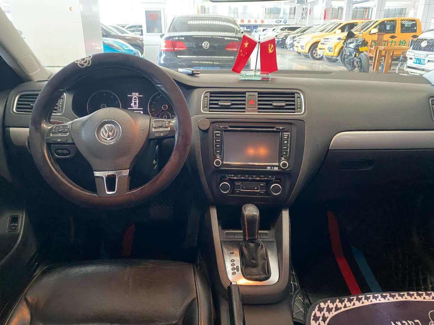 Volkswagen Sagitar 2013 1.4T Luxury 6
