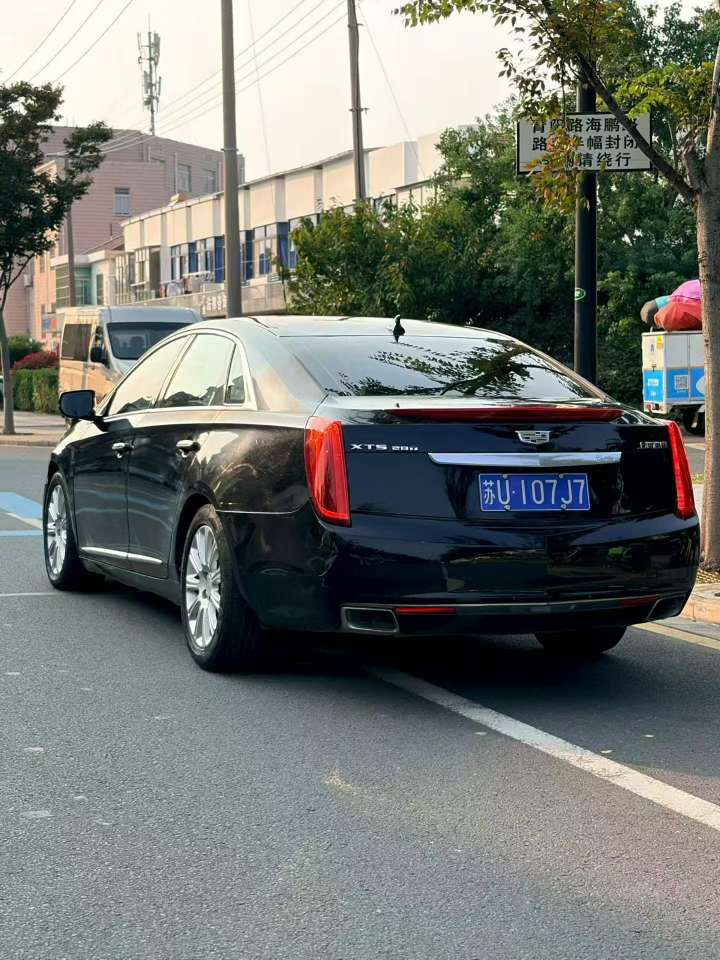 Cadillac XTS 2014 2.0T Luxury 9