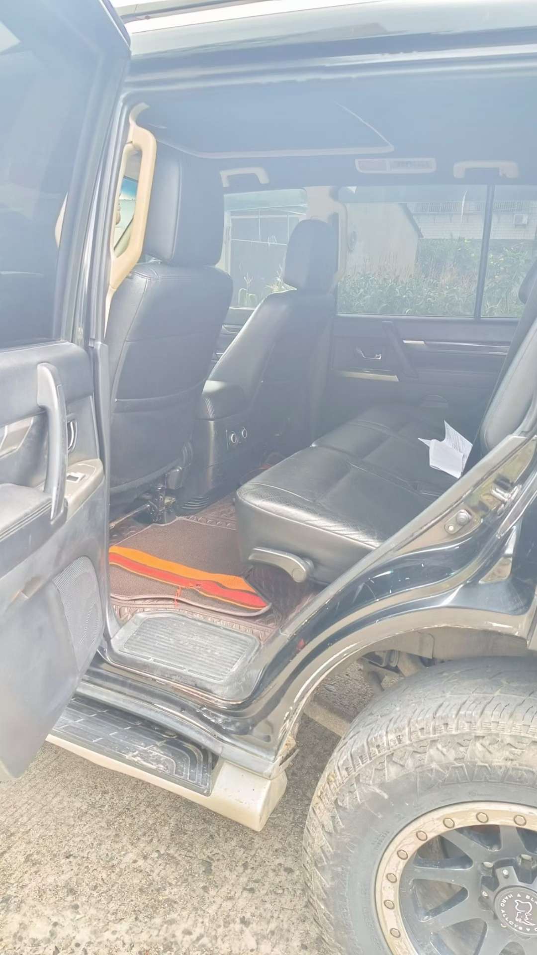 Mitsubishi Pajero V93 Top Trim 6