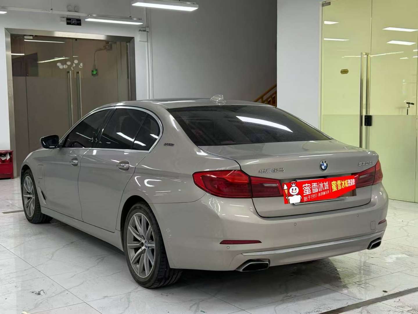 BMW 5 Series 2019 530Le Luxury Edition 2.0T 4