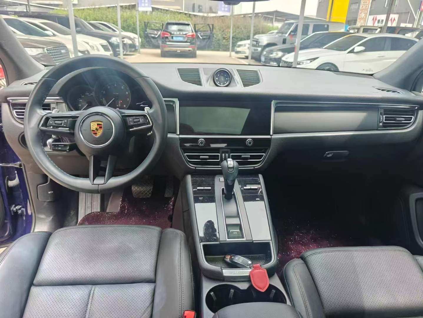 Porsche Macan 2022 5