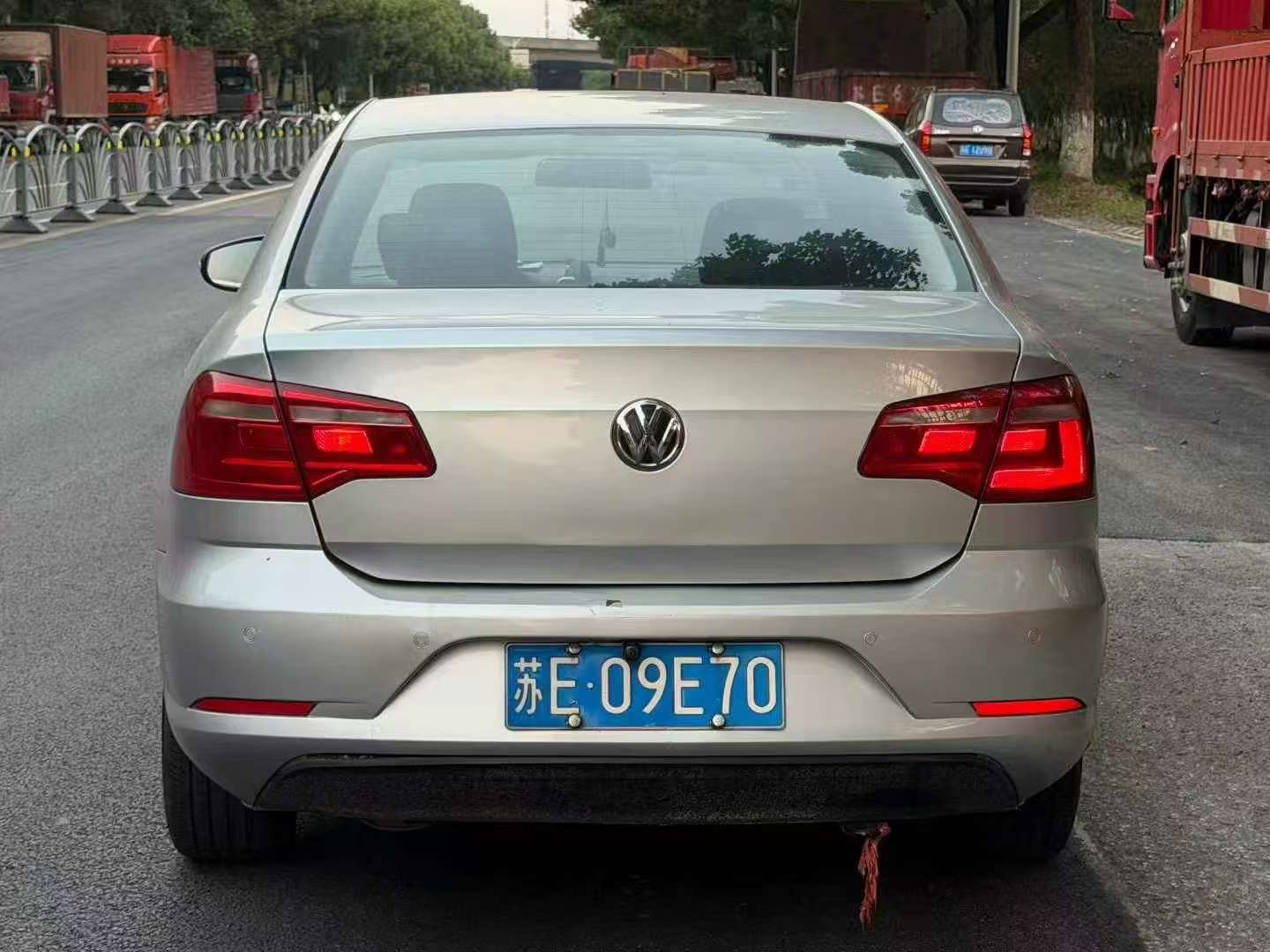 Volkswagen Bora 1.6L Automatic Sunroof 4