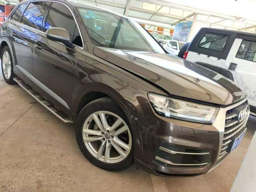 Audi Q7 2