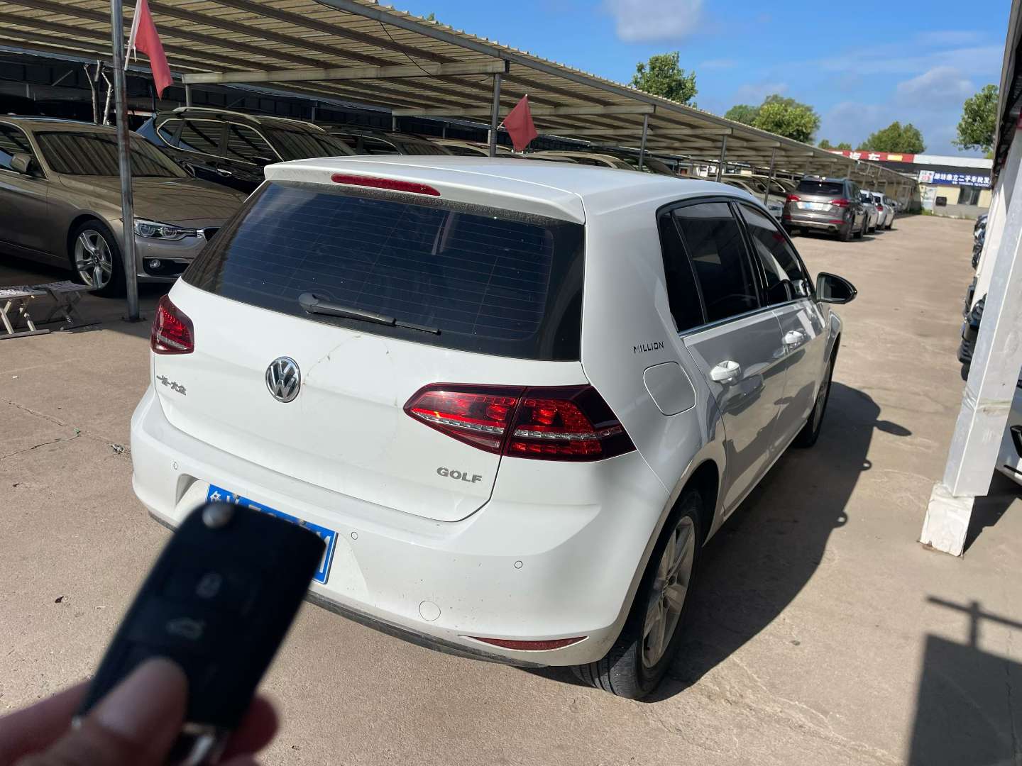 Volkswagen Golf 1.6L Automatic Commemorative Edition 6