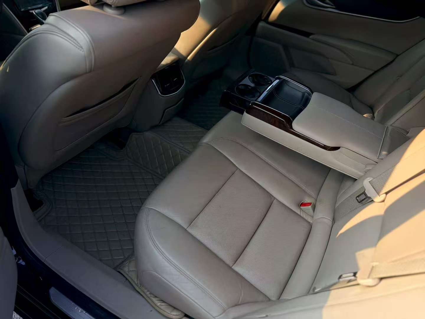 Cadillac XTS 2014 2.0T Luxury 6