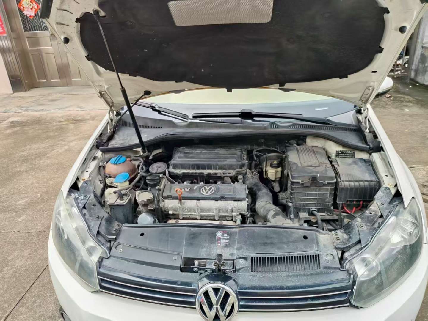 Volkswagen Golf 1.6L Automatic 7