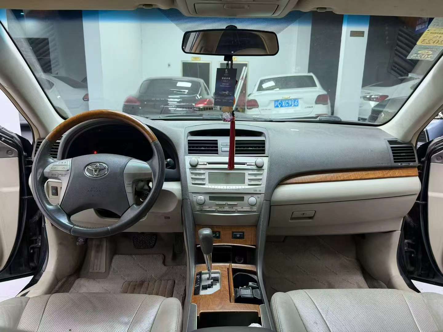 Toyota Camry 7
