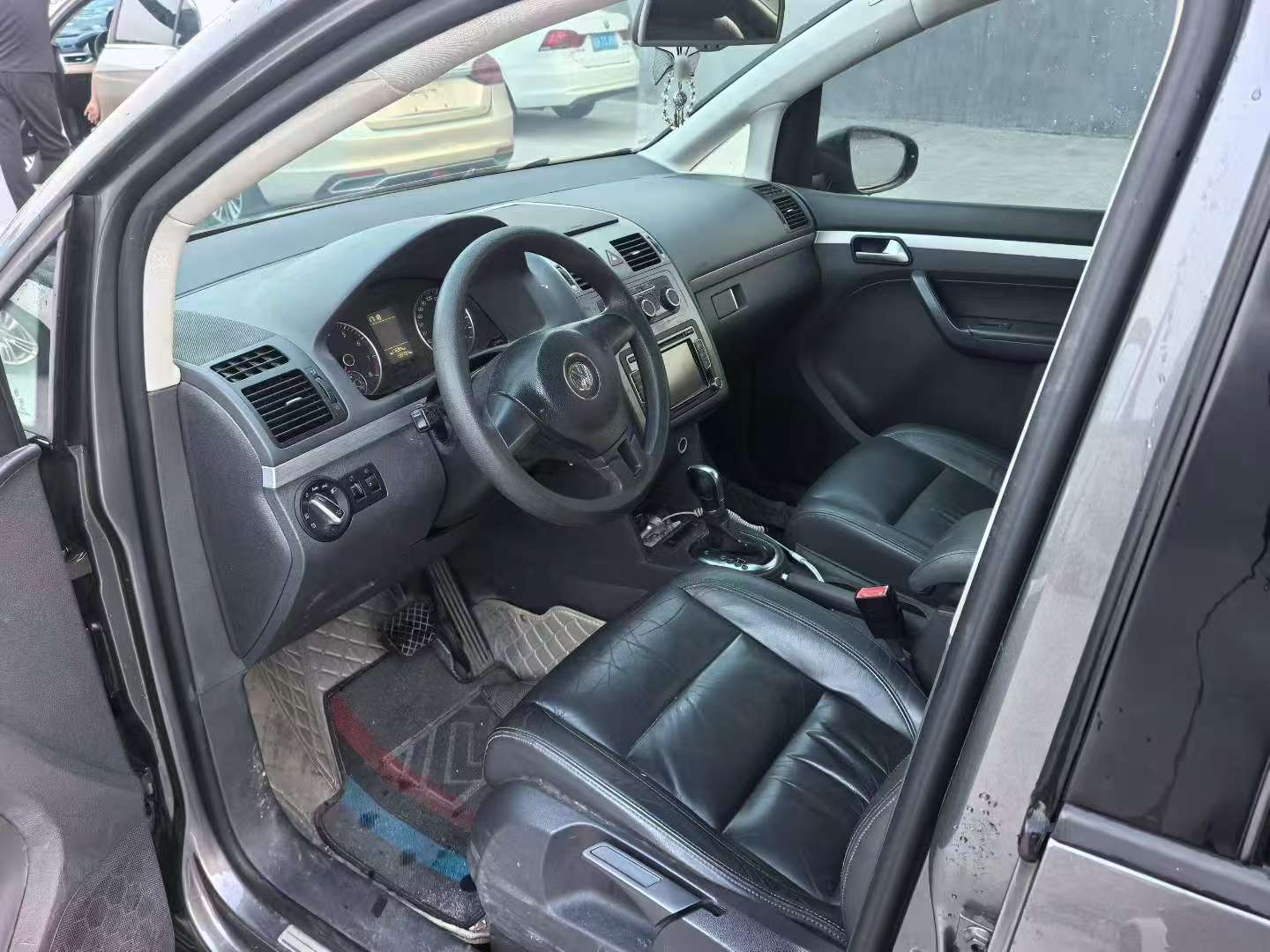 Volkswagen Touran 2014 1.4T Automatic Sunroof 7