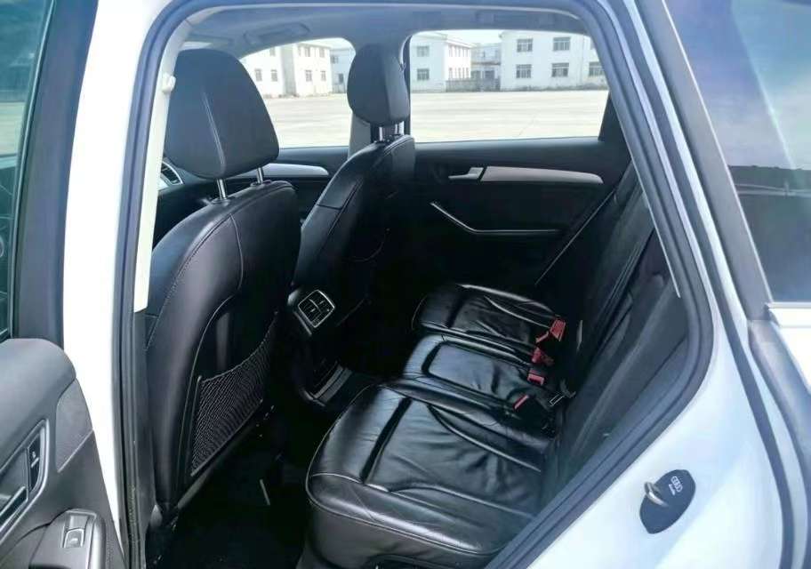 Audi Q5 2.0T 40 Collector's Edition Tech 7
