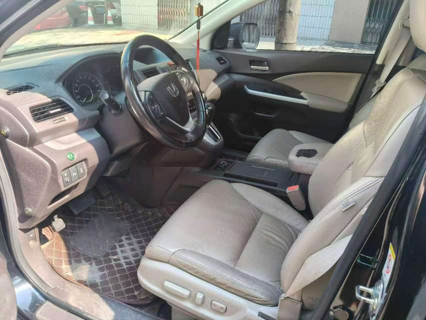 Honda CR-V 2.4L 4WD Luxury Edition 2