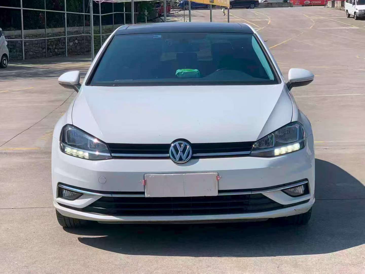 Volkswagen Golf 2020 1.4T Automatic Sunroof Edition 2