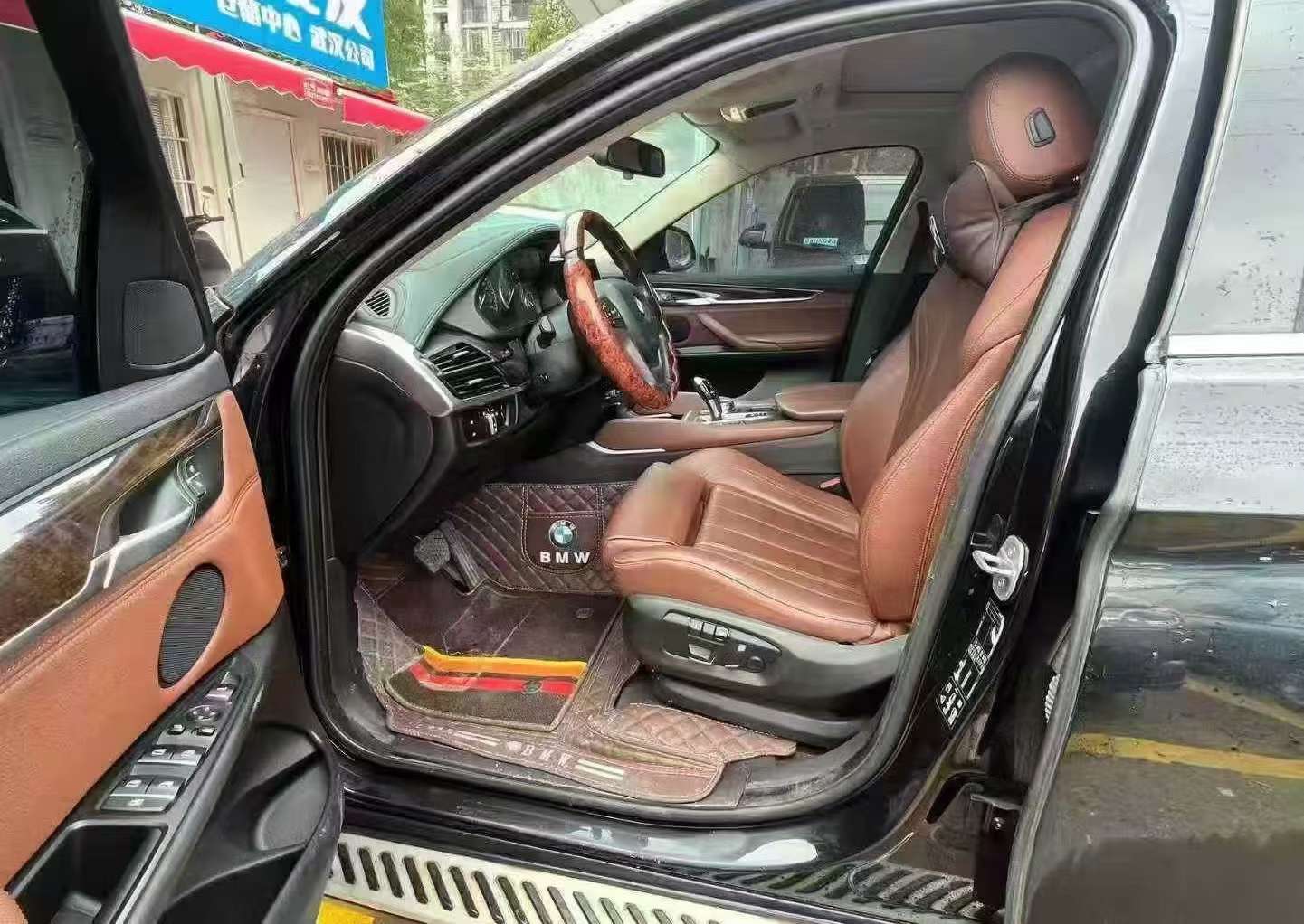 BMW X6 2.0T 6