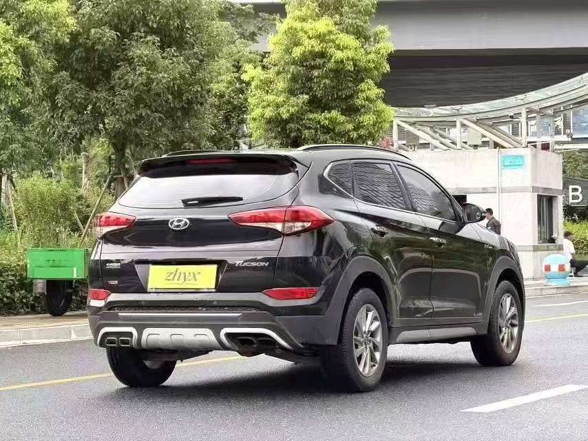 Hyundai Tucson 1.6T 2WD 15th Anniversary Special Edition 5