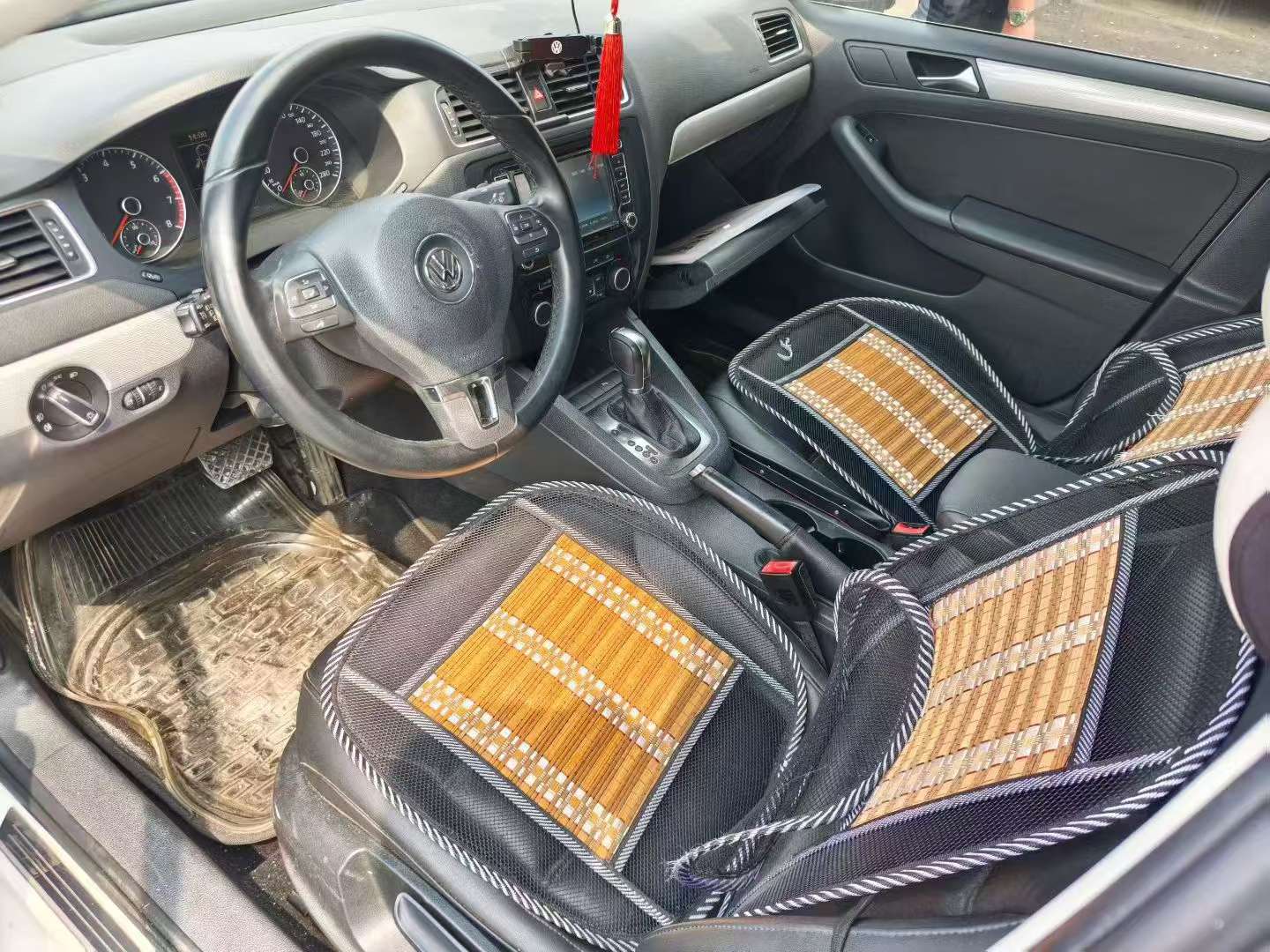Volkswagen Sagitar 1.4T Sunroof 2