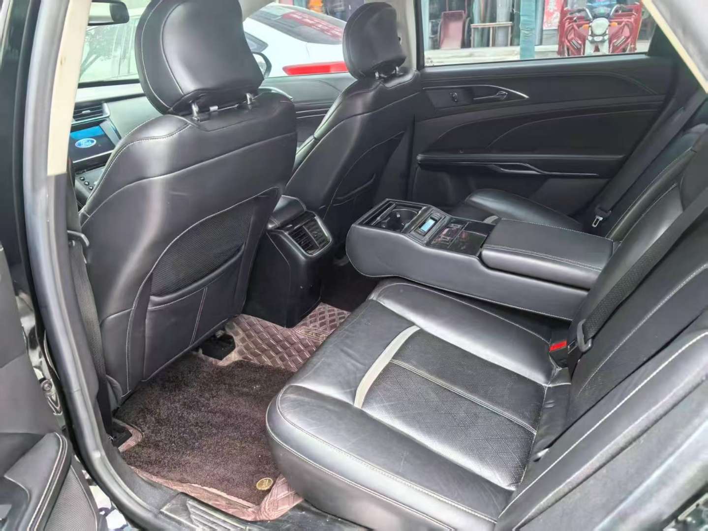 Ford Taurus EcoBoost 245 Excellence 4