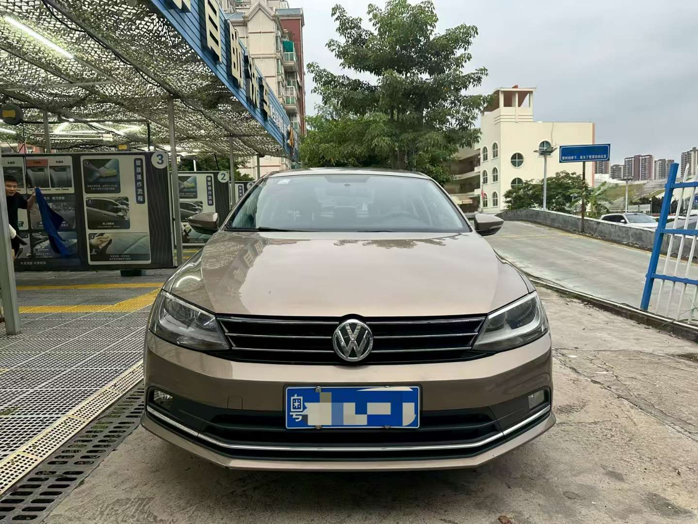 Volkswagen Sagitar 230TSI Automatic Comfort