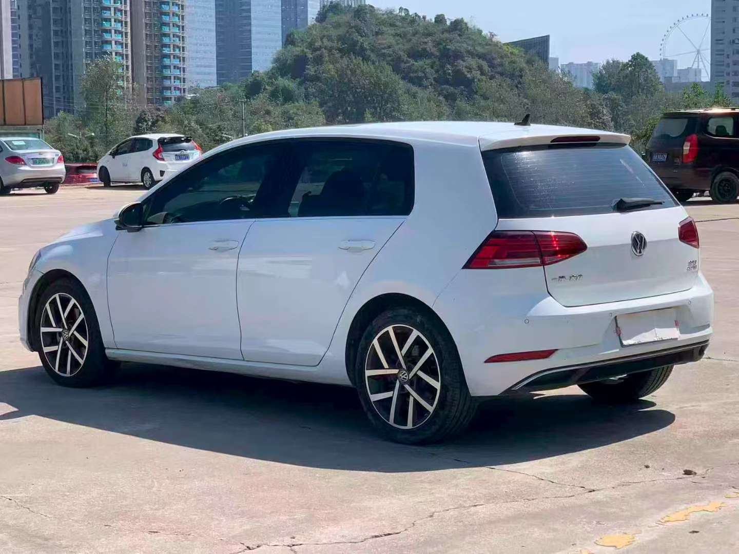 Volkswagen Golf 2020 1.4T Automatic Sunroof Edition 9