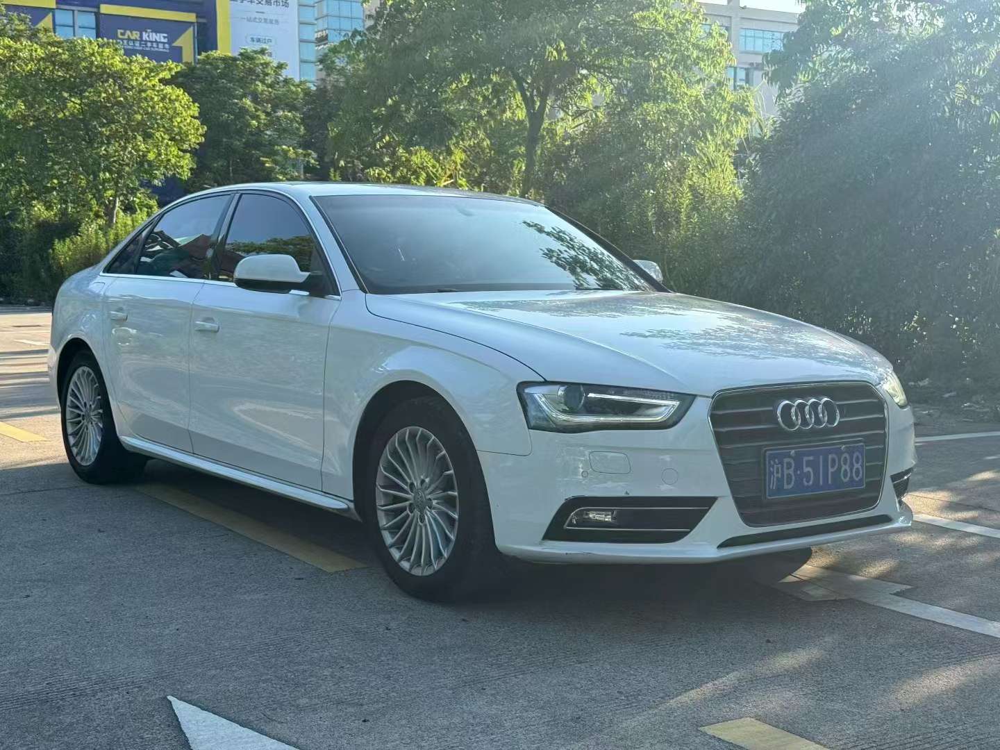 Audi A4L 3