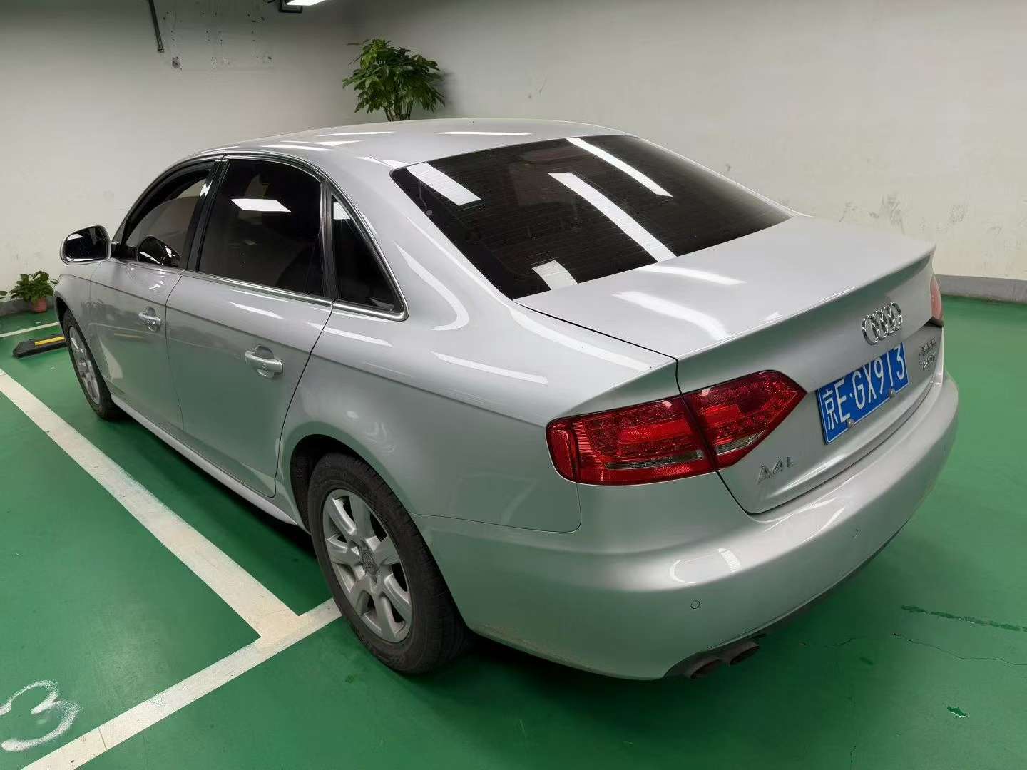 Audi A4L 4