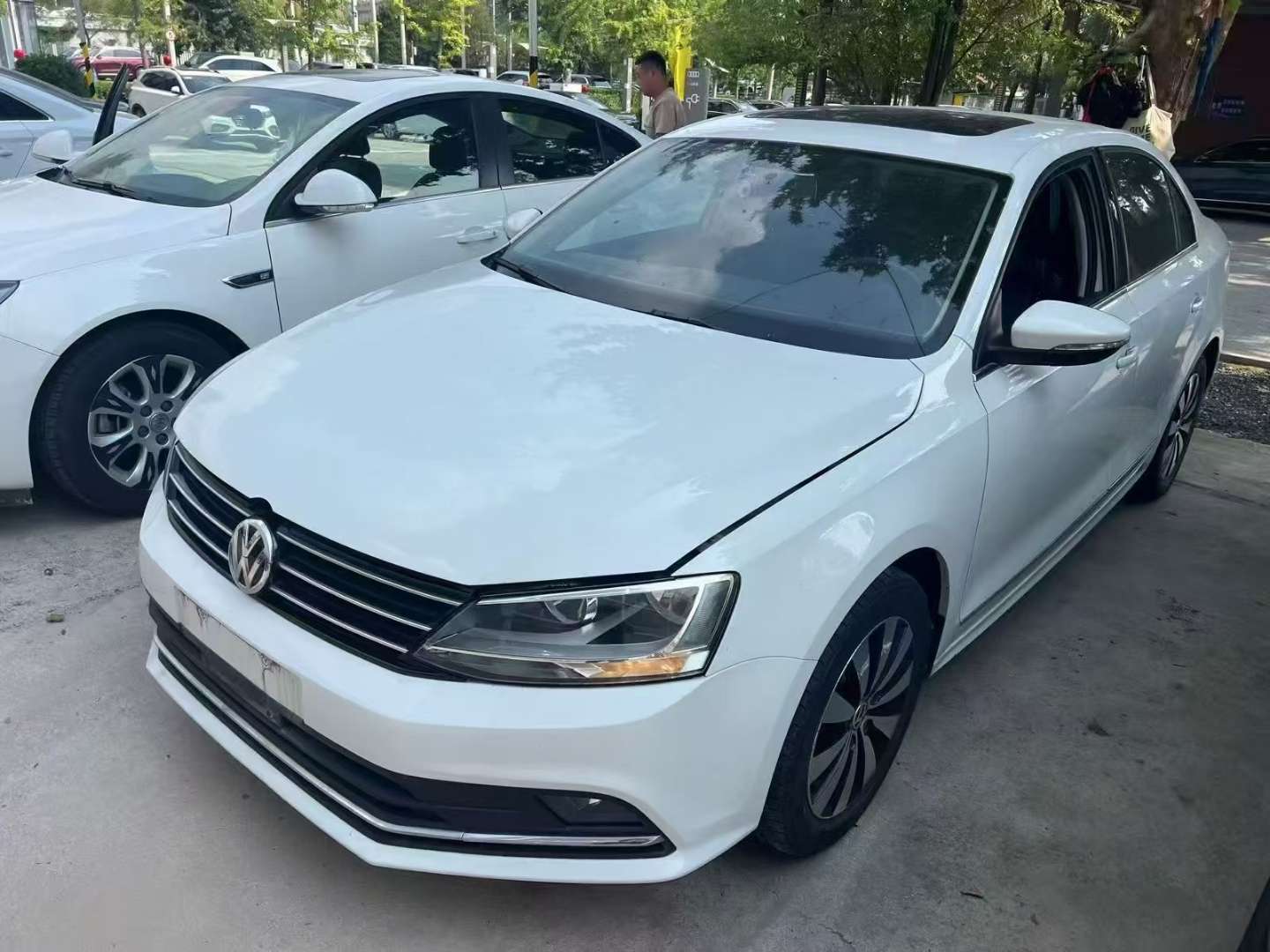 Volkswagen Sagitar