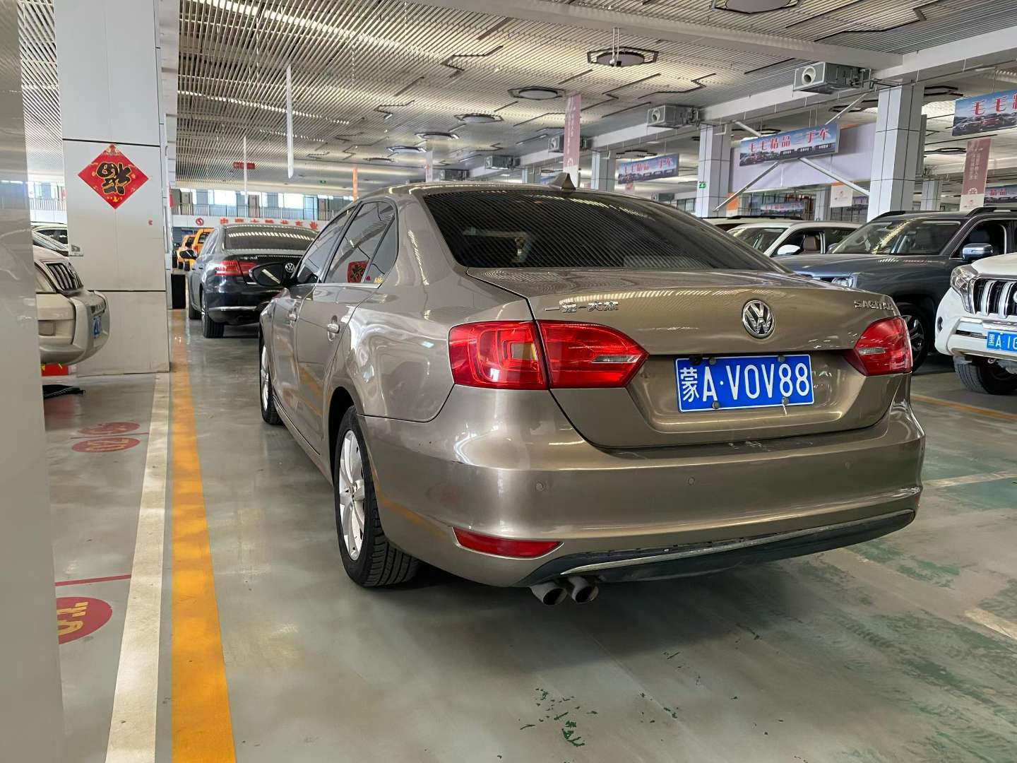 Volkswagen Sagitar 2013 1.4T Luxury 7