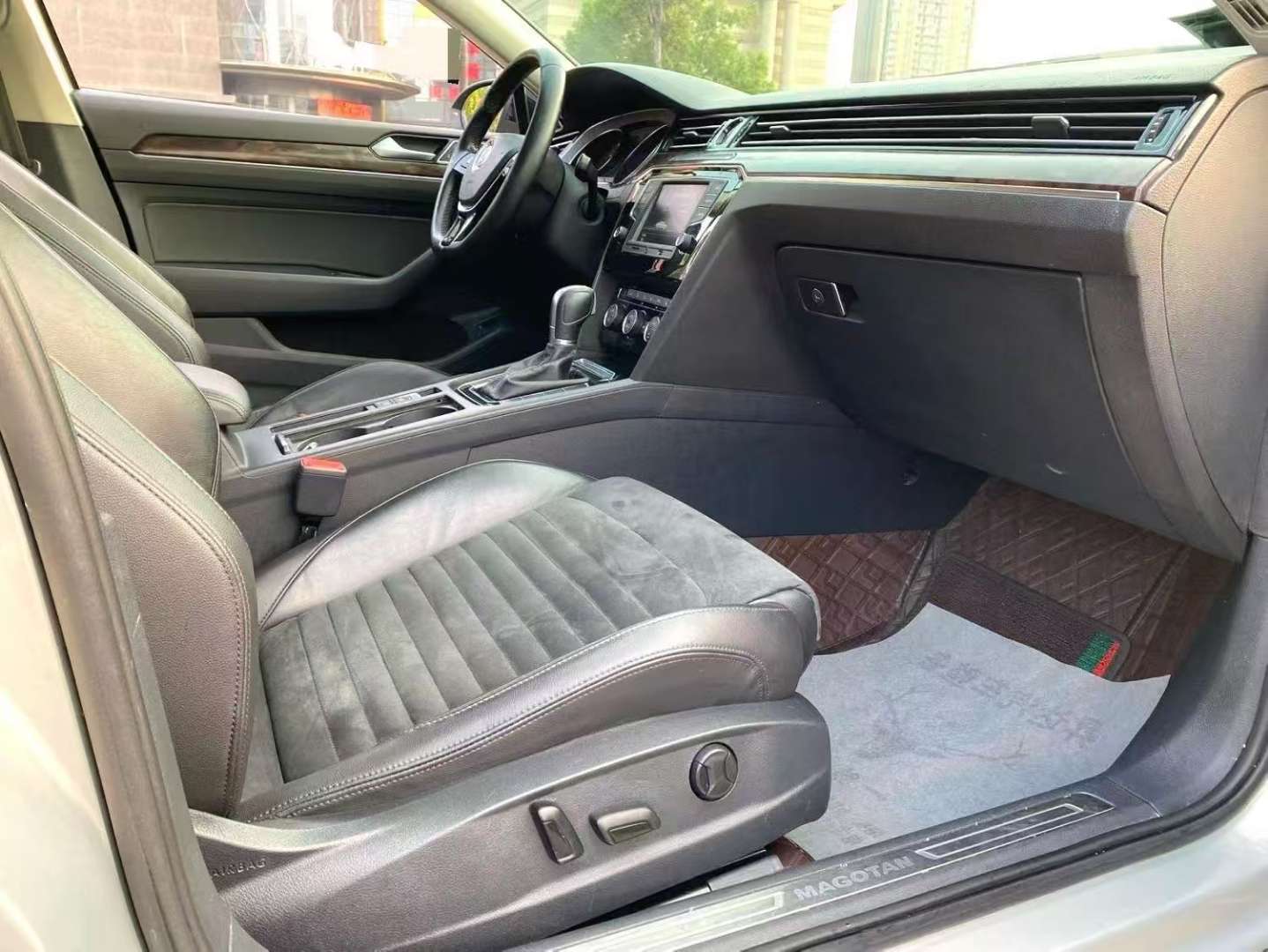 Volkswagen Magotan 2017 330TSI DSG Luxury 6