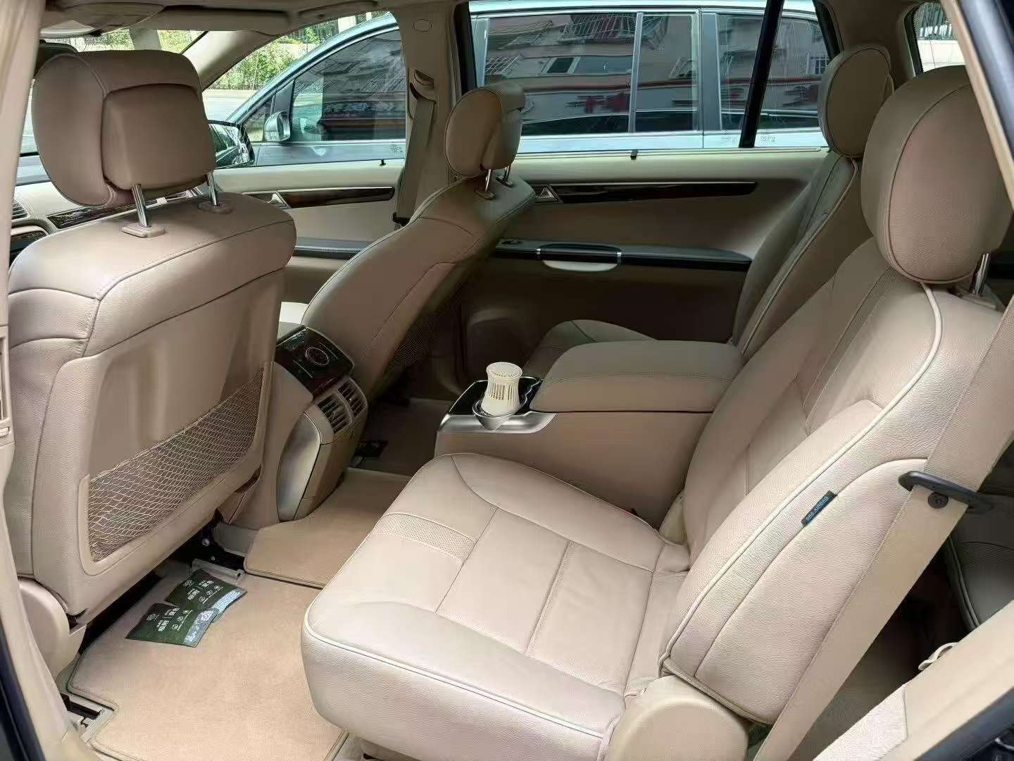 Mercedes-Benz R-Class 7