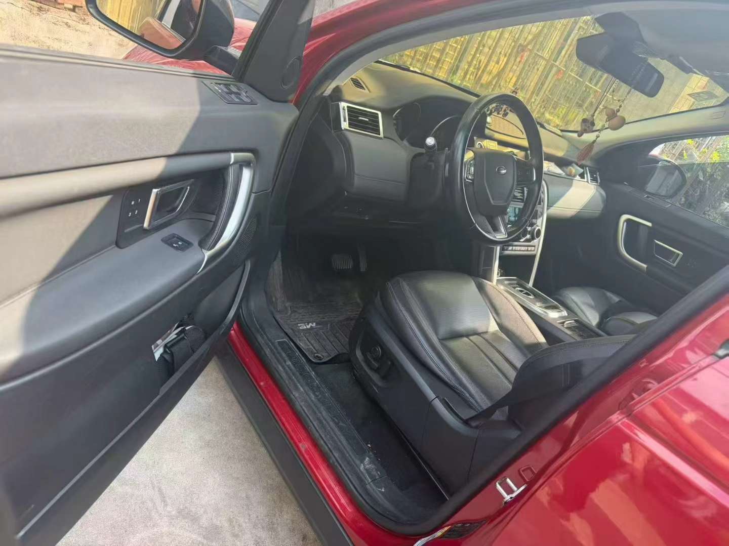 Land Rover Discovery Sport 6
