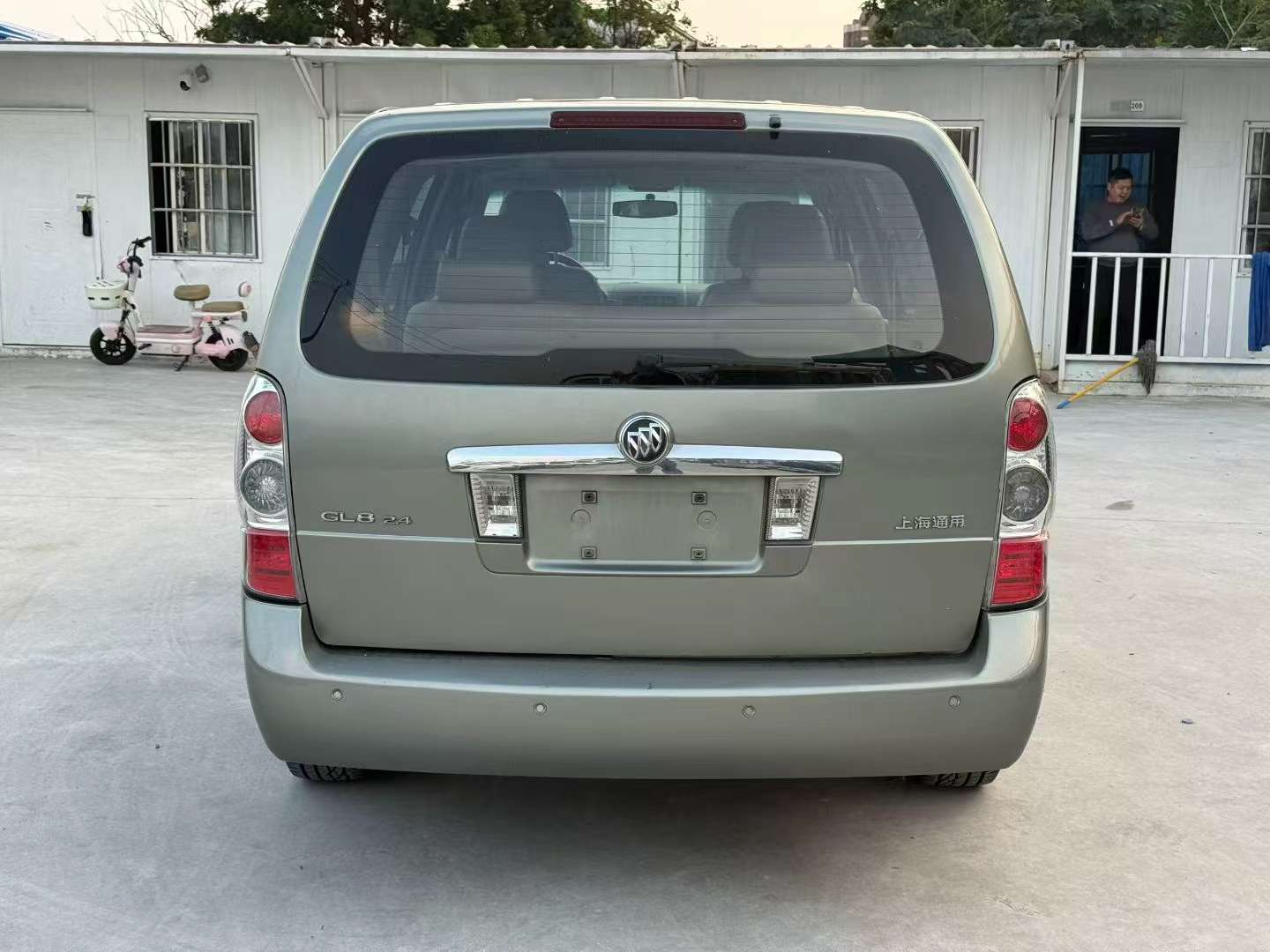 Buick GL8 Executive Edition 5