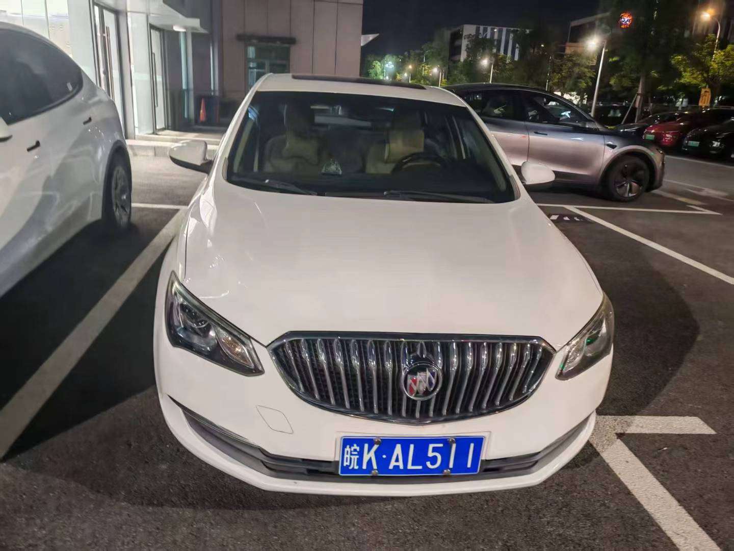 Buick Excelle 2015 1.5L Automatic Sunroof