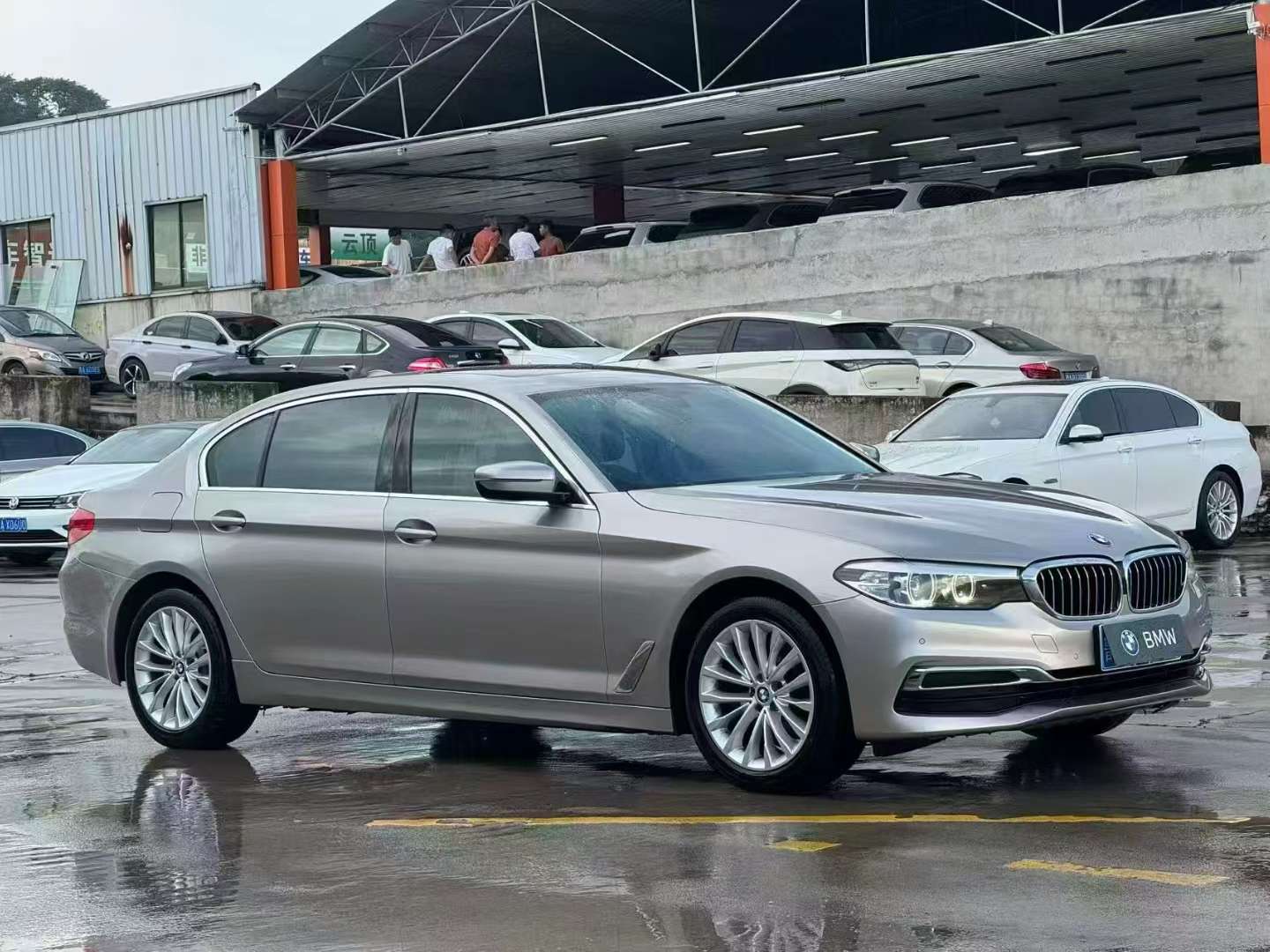 BMW 5 Series 525Li Luxury Edition 3