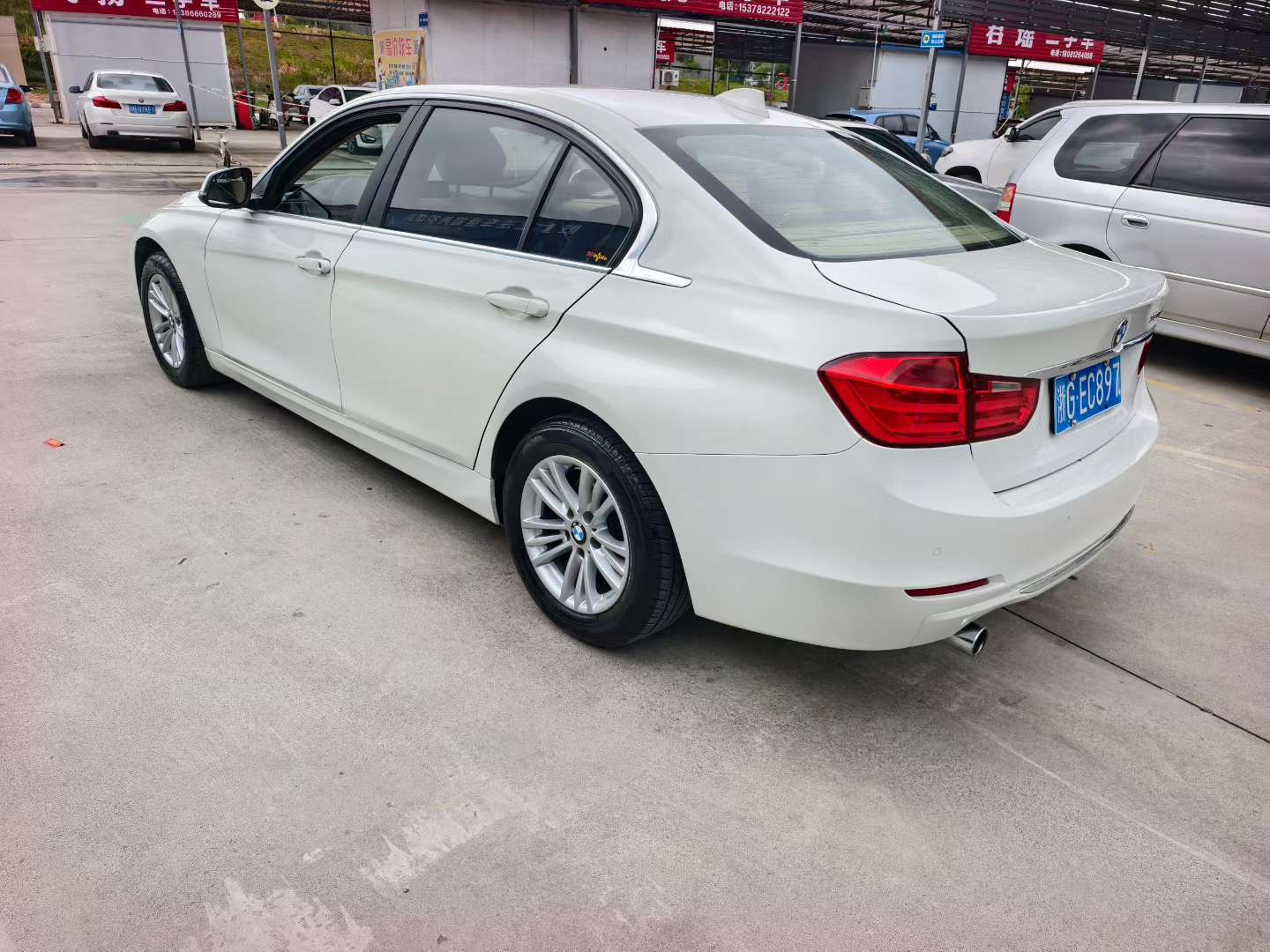 BMW 3 Series 320Li 6