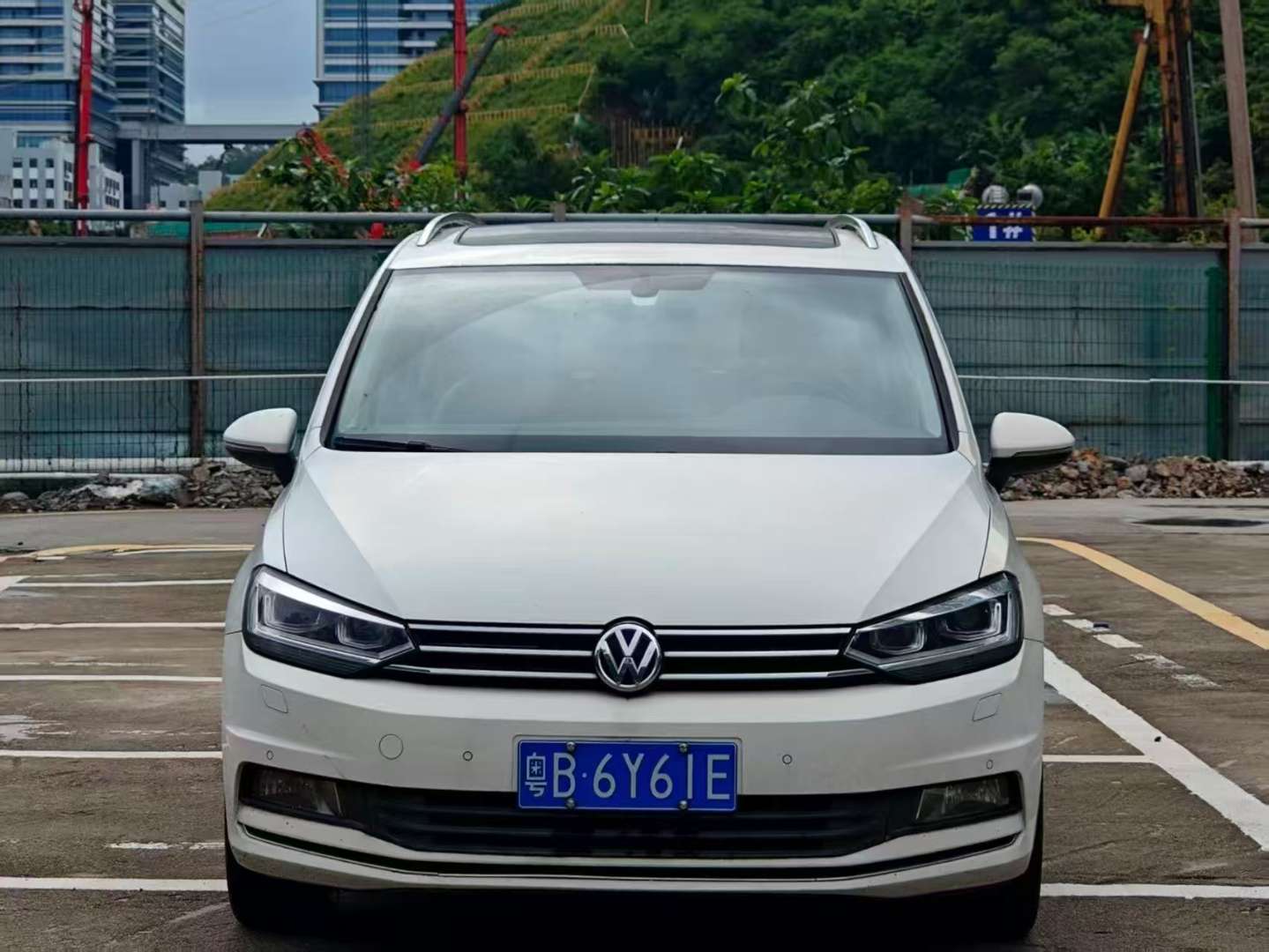 Volkswagen Touran L 2018 1.4T