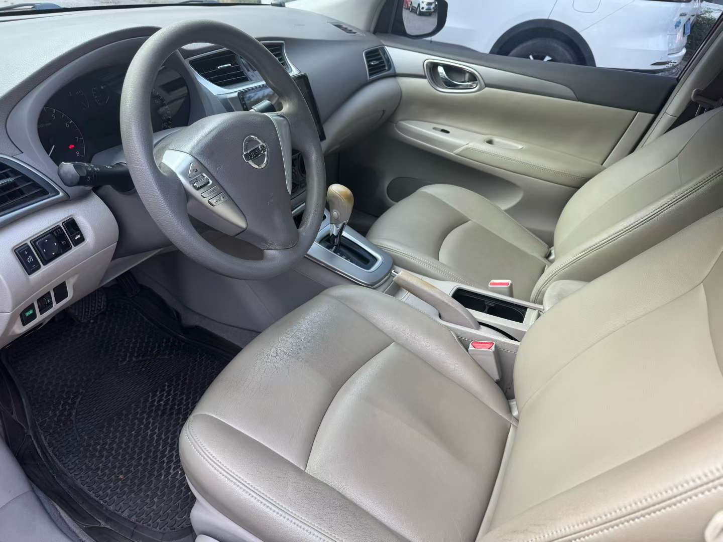 Nissan Sylphy 4