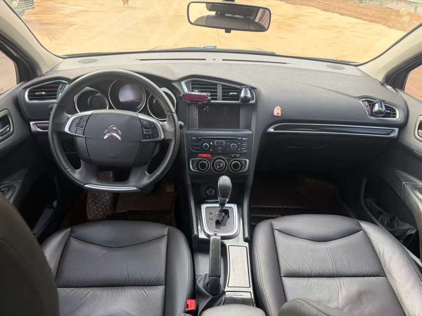 Citroën C4L 2013 1.6T Automatic 8