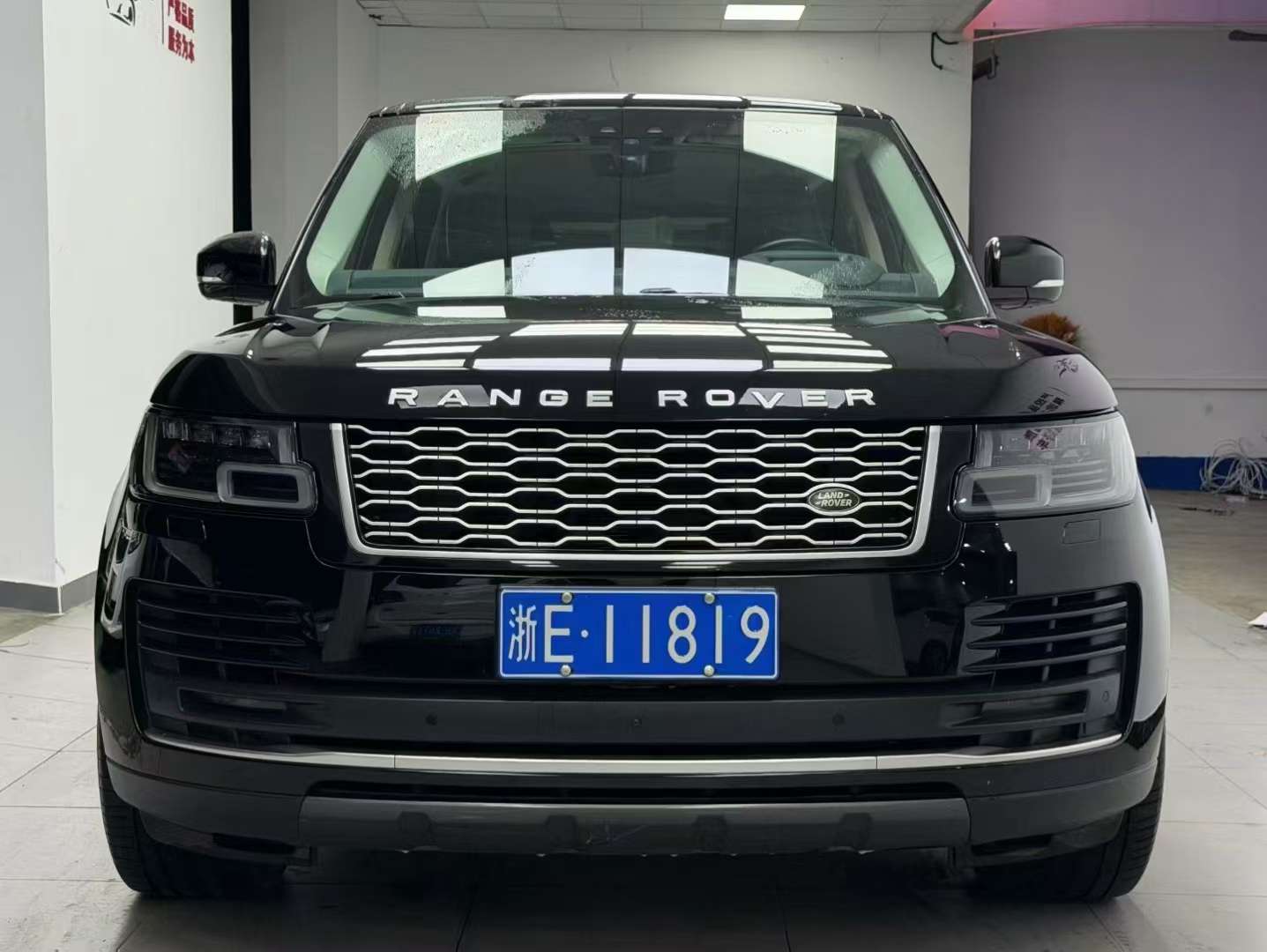 Land Rover Range Rover 2