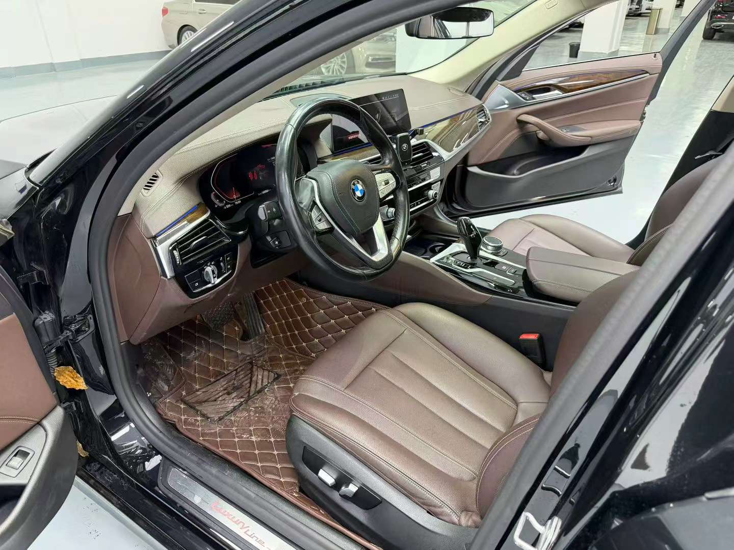 BMW 5 Series 525Li Luxury 7