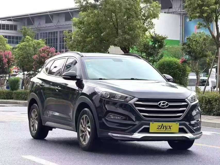 Hyundai Tucson 1.6T 2WD 15th Anniversary Special Edition 3