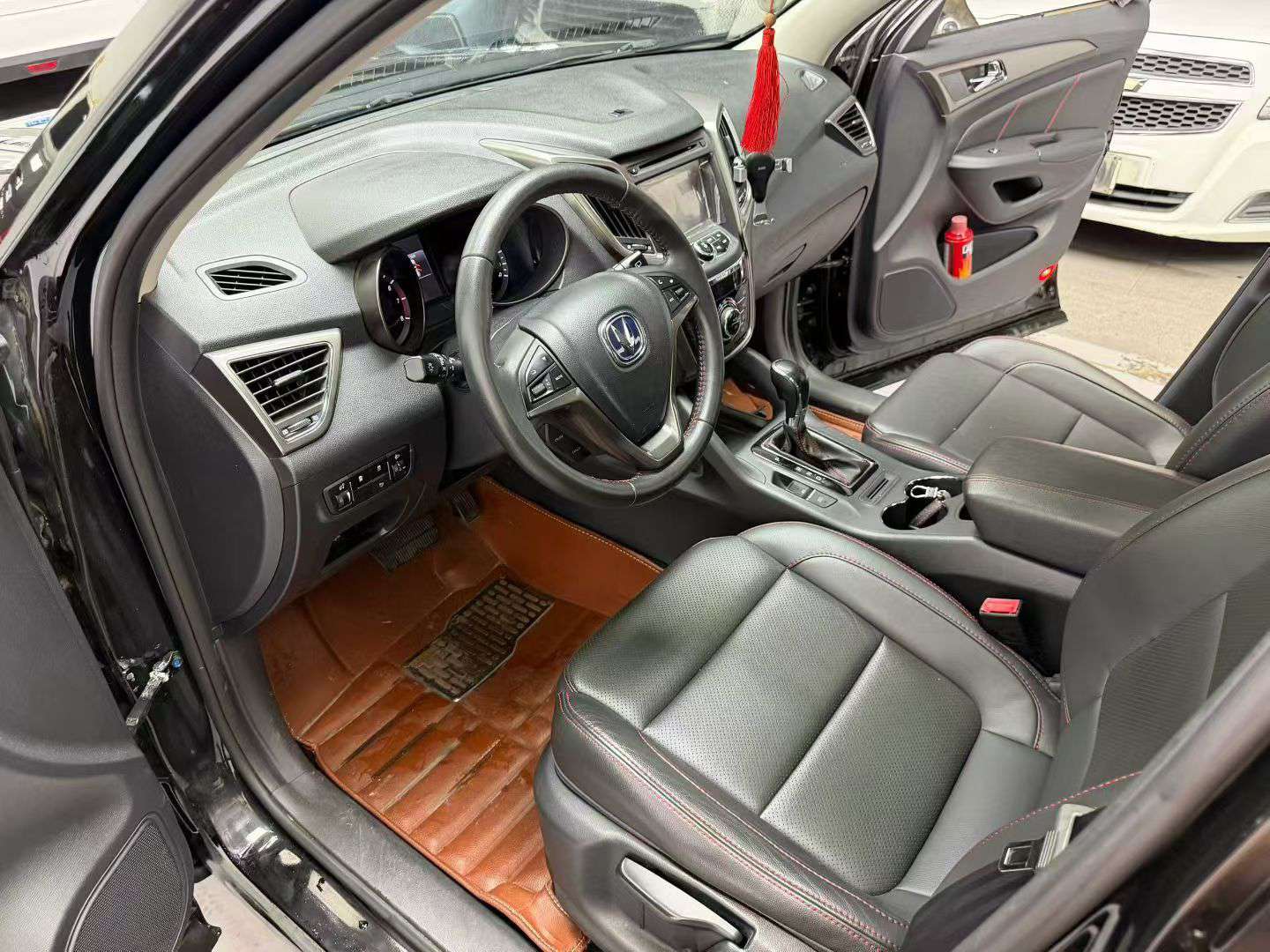 Changan CS75 4
