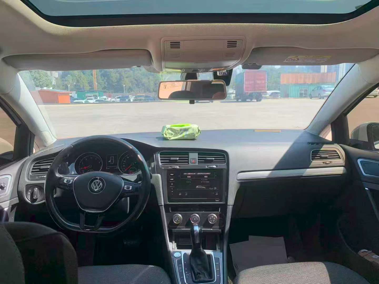 Volkswagen Golf 2020 1.4T Automatic Sunroof Edition 5
