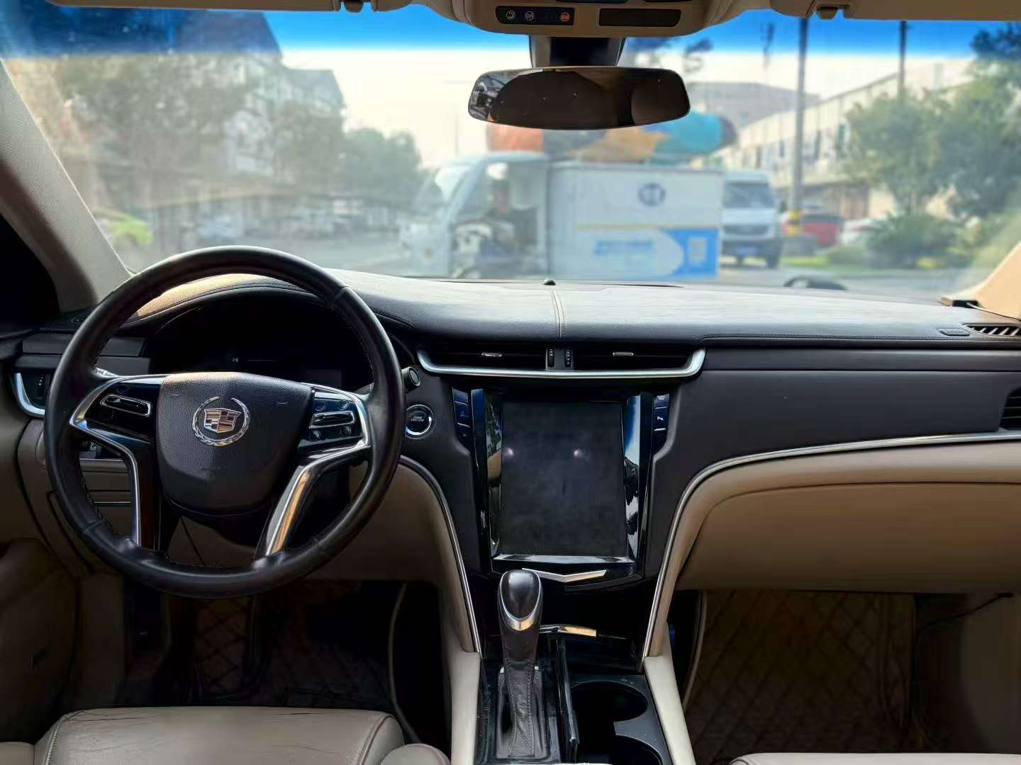 Cadillac XTS 2014 2.0T Luxury 5