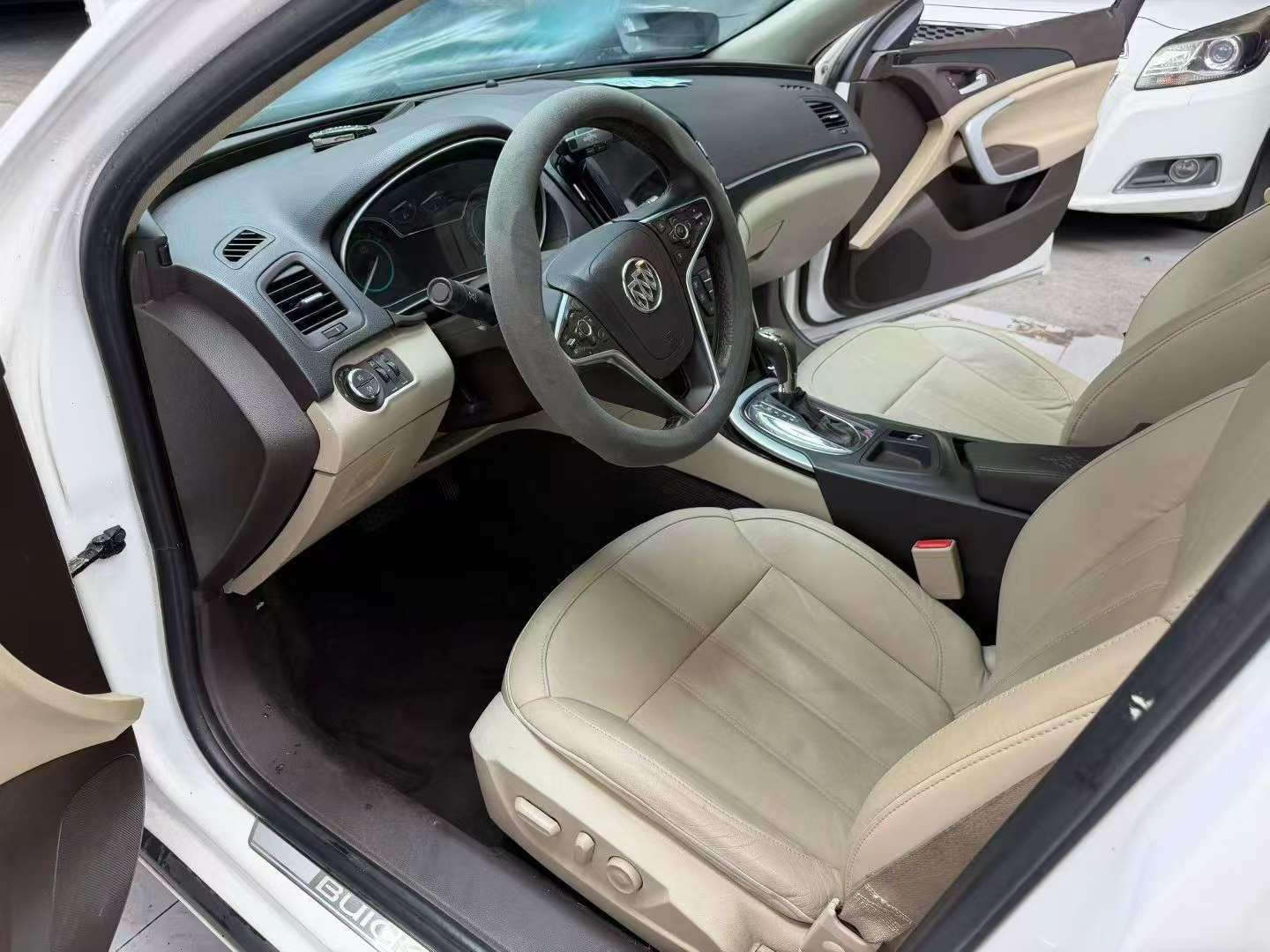 Buick Regal 2