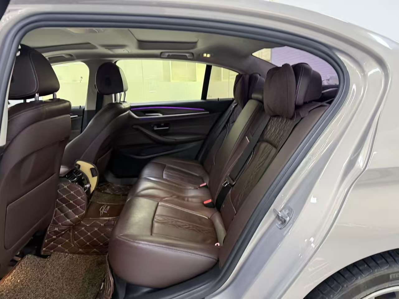 BMW 5 Series 2019 530Le Luxury Edition 2.0T 6