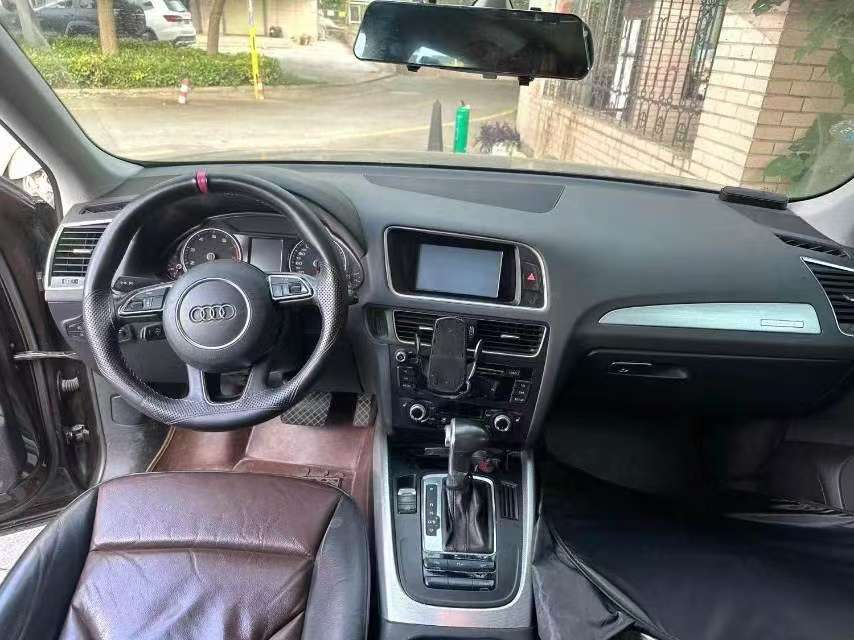 Audi Q5 2.0T AWD Tech 5