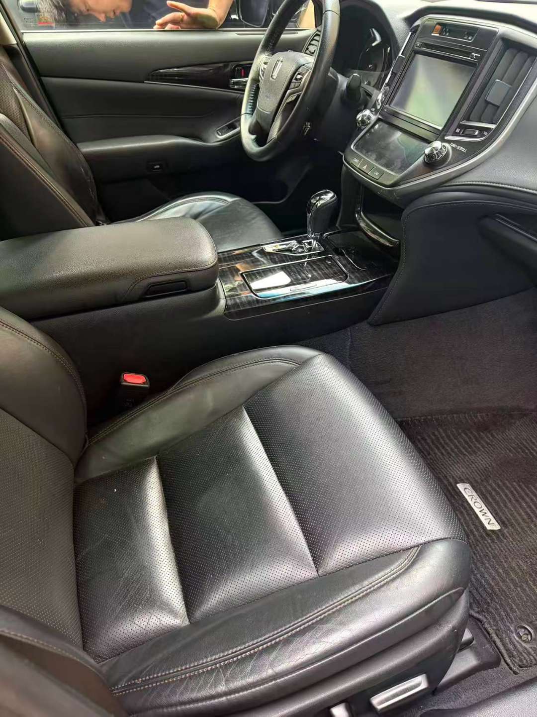 Toyota Crown 2015 2.0T Style Edition 4