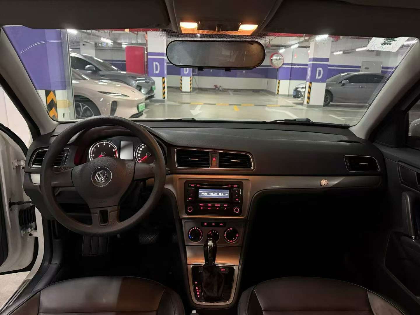 Volkswagen Lavida 2013 1.4T Comfort Edition 2