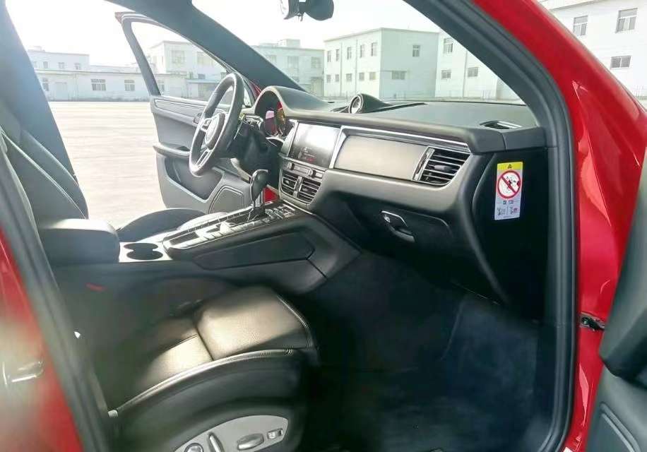 Porsche Macan 2.0T 4