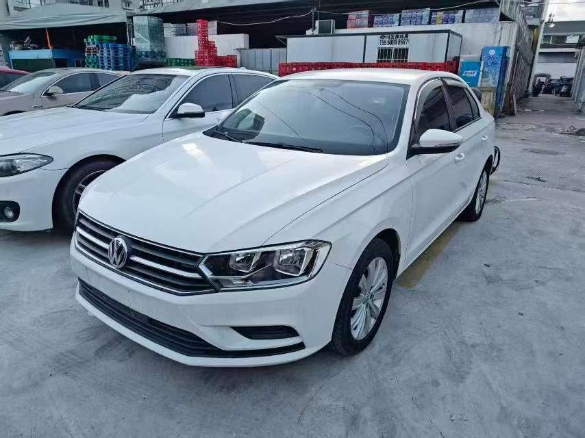 Volkswagen Bora 1.5L Manual Fashion Edition 2