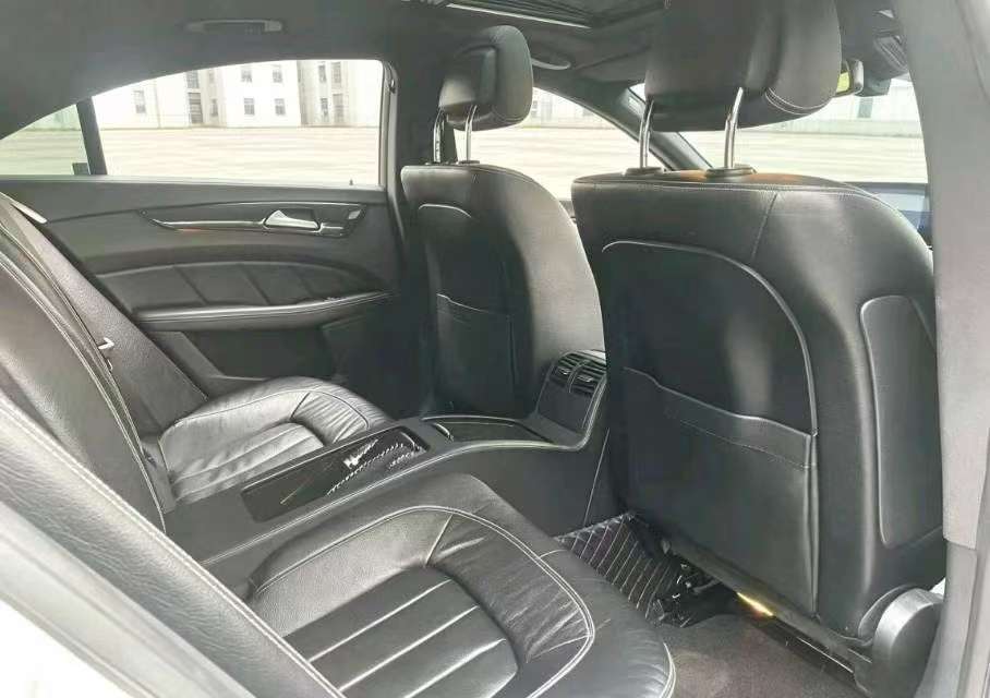 Mercedes-Benz CLS 260 2.0T Yicai Edition 8